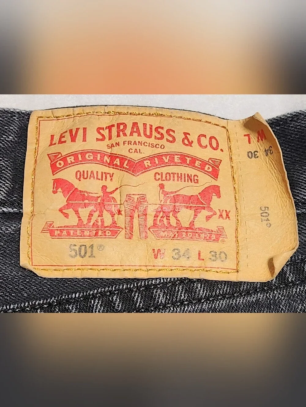 Levi's 501 Original Men's Jeans W34 L30 Faded Black Charcoal Button Fly Straight